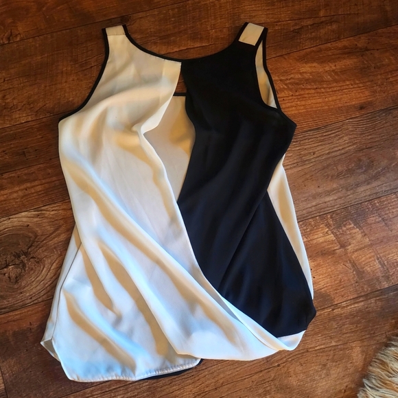 2 TOPS THE LIMITED & EXPRESS FASHION SMALL - Picture 6 of 11